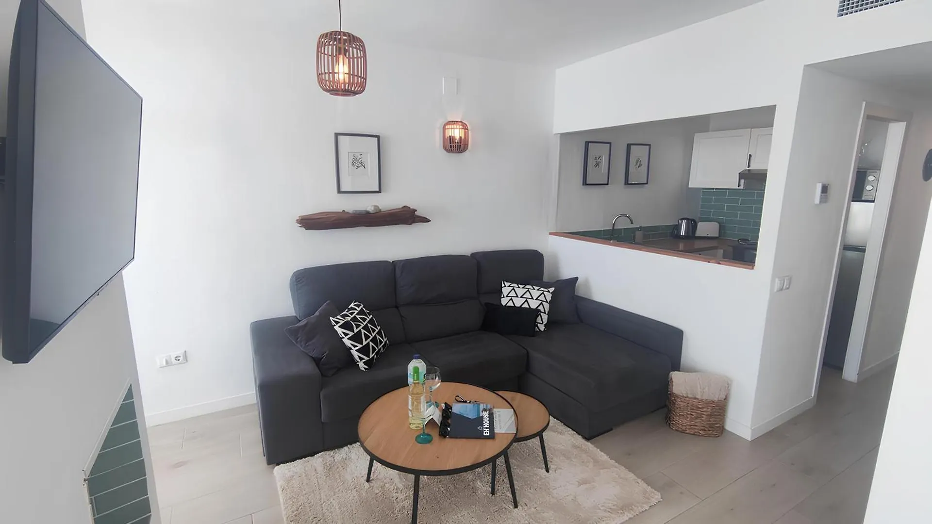 Exclusive Sea View Apartment Ehhouse エステポナ 0*,  スペイン